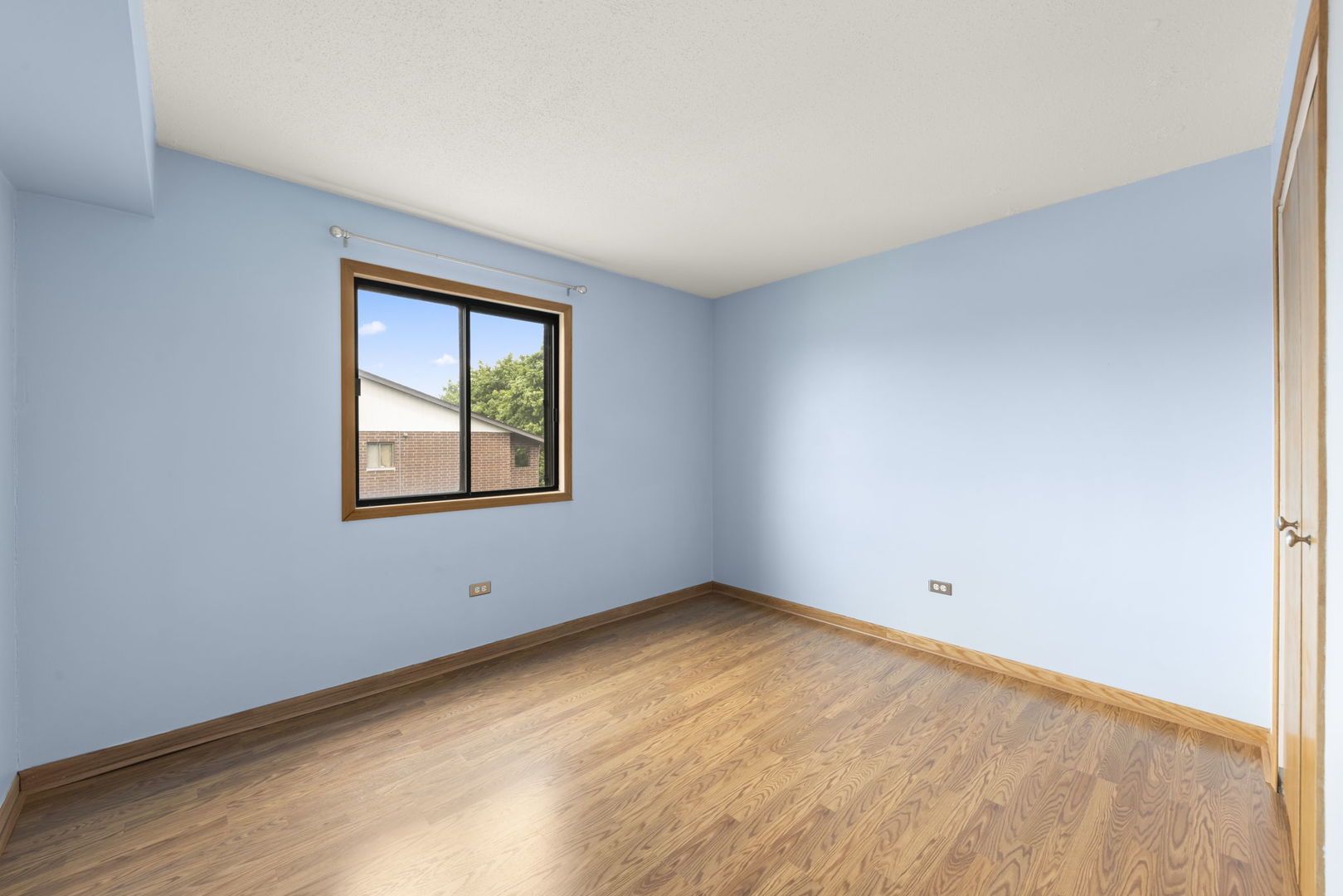 1233 Chalet Road, Unit 300 Naperville, IL 60563 - Photo 16 of 28 Gallery Image 16