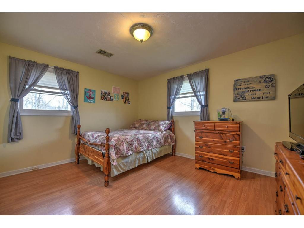 432 Lenoir Road Kingsport, TN 37660 - Photo 11 of 22 Photo 11