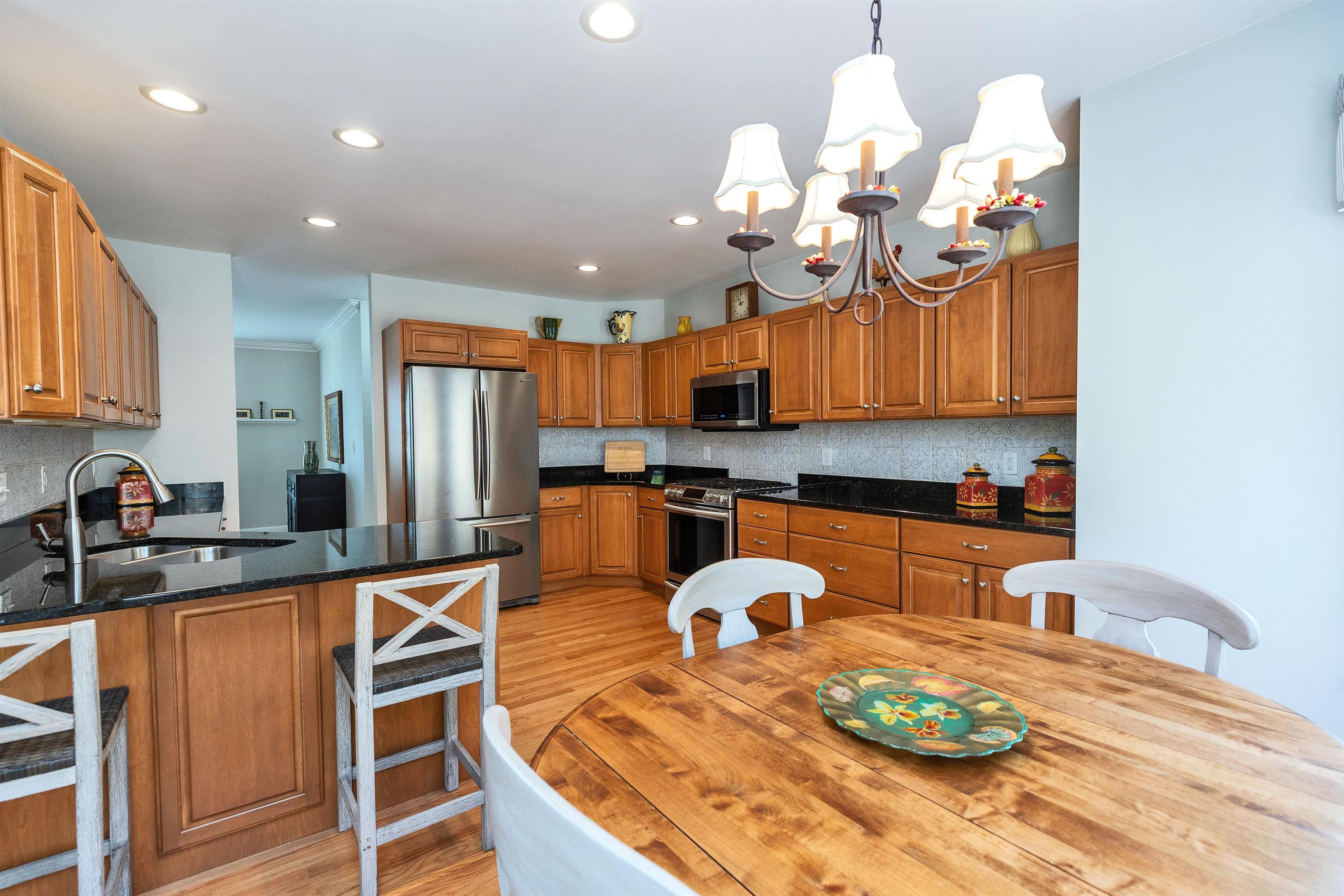 280 Sylvan Lane Manchester, NH 03102 - Photo 16 of 60