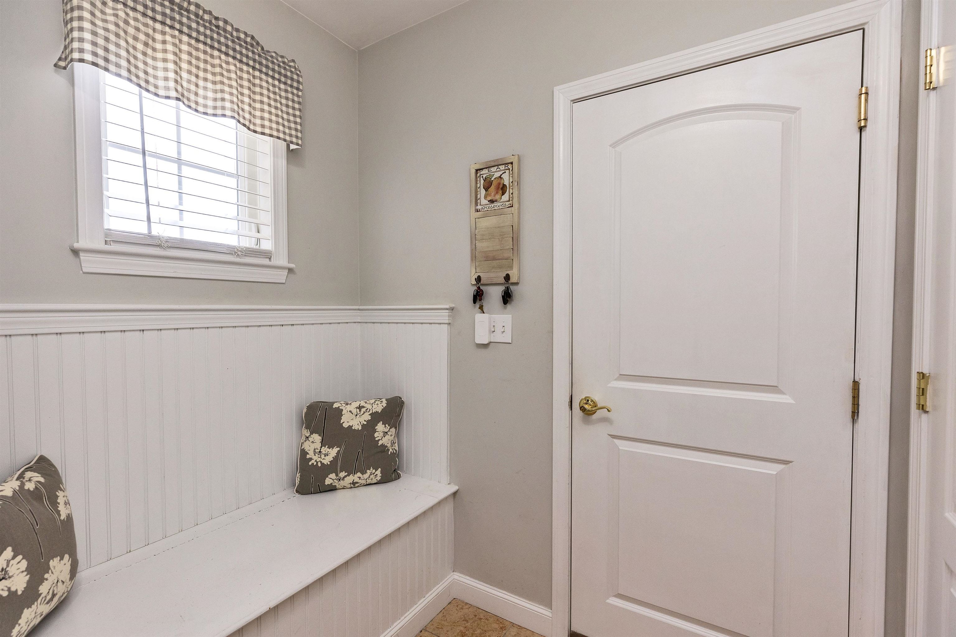 280 Sylvan Lane Manchester, NH 03102 - Photo 34 of 60