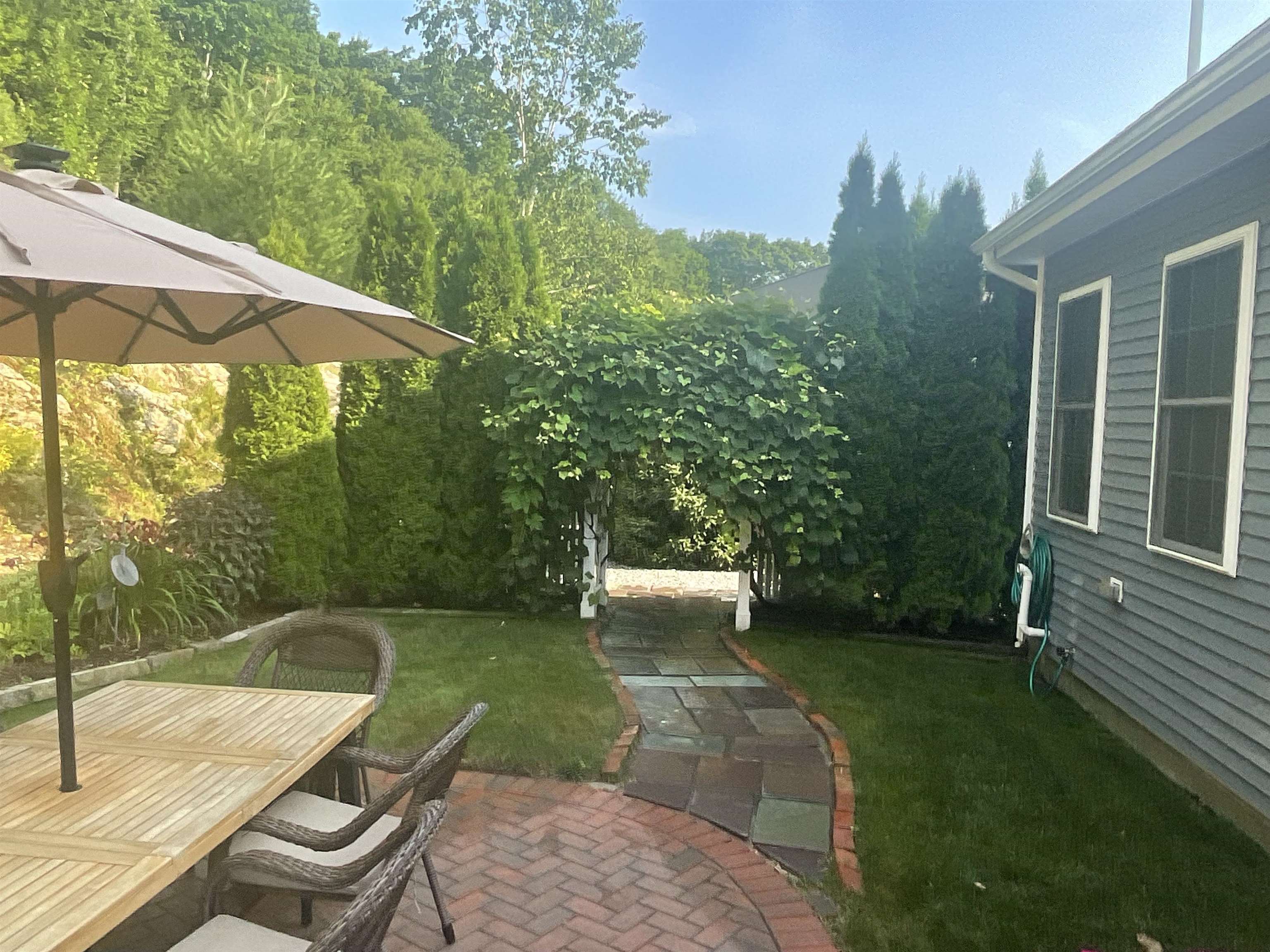 280 Sylvan Lane Manchester, NH 03102 - Photo 51 of 60