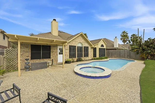 $410,000 | 3213 Crimson Coast Drive, League City, TX 77573