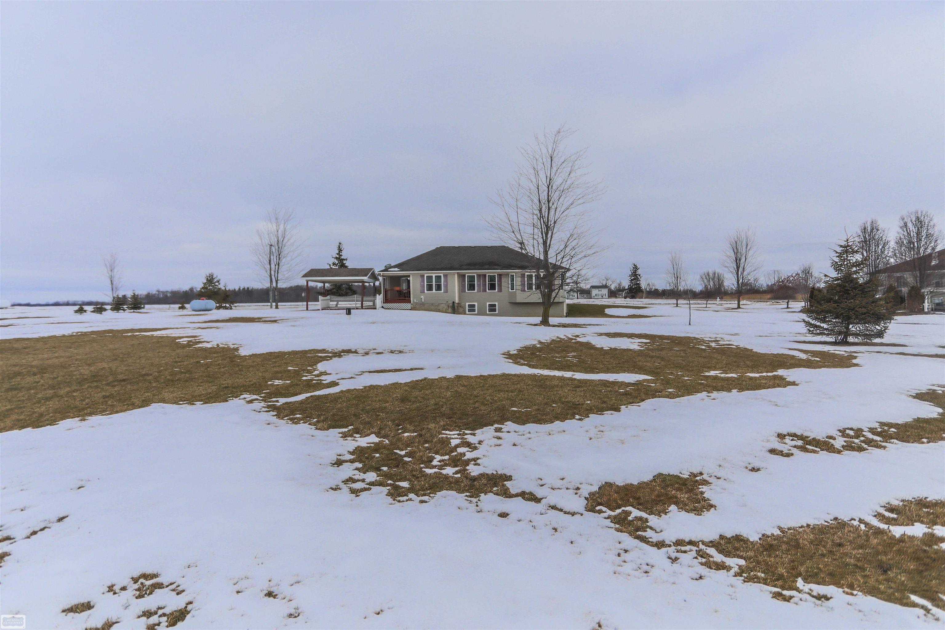 15033 Petz Road Capac, MI 48014 - Photo 39 of 42
