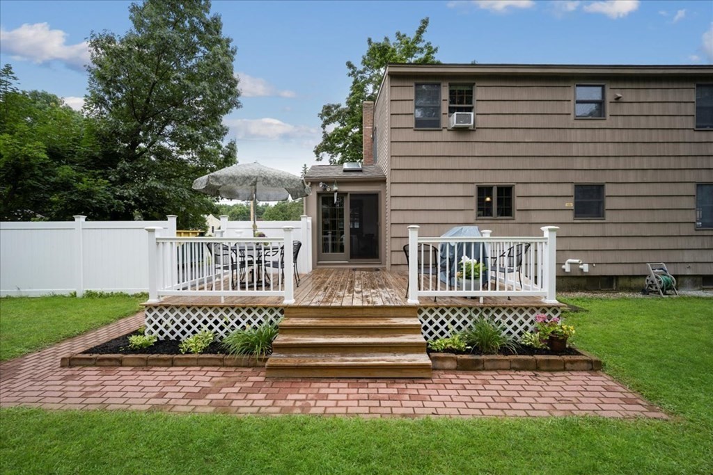 4 Glenn Road Merrimac, MA 01860 - Photo 3 of 35 Gallery Image 3