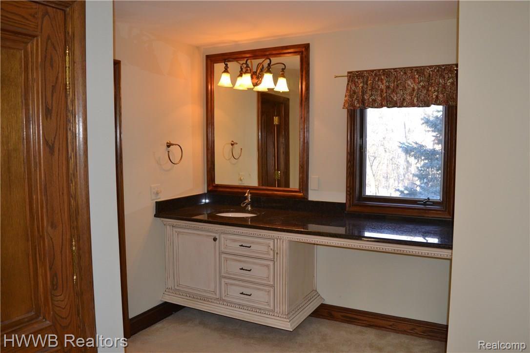 330 Camelot Way Rochester, MI 48306 - Photo 28 of 50 12-Master Vanity.JPG