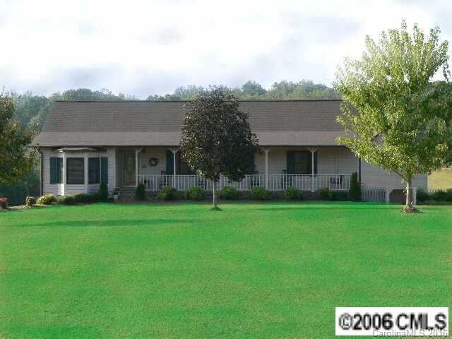 1425 Crossland Road Clover, SC 29710 - Photo 3 of 20