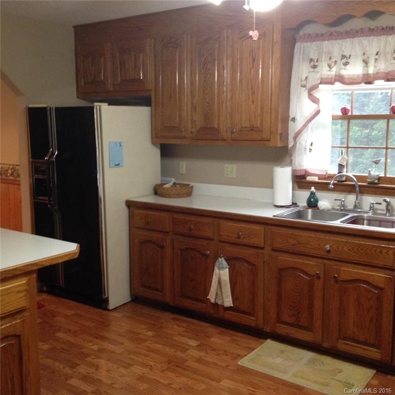 1425 Crossland Road Clover, SC 29710 - Photo 6 of 20