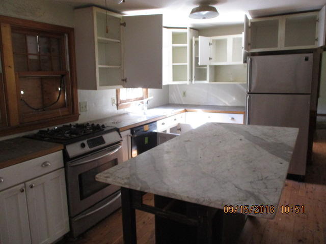 22 Saddleback Road Mashpee, MA 02649 - Photo 4 of 15 015