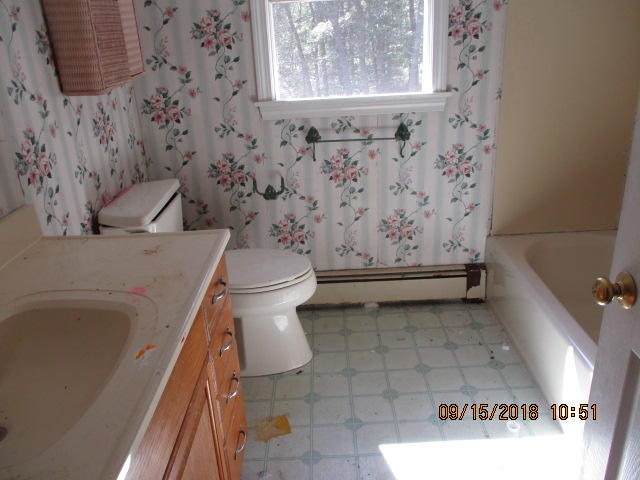 22 Saddleback Road Mashpee, MA 02649 - Photo 7 of 15 018