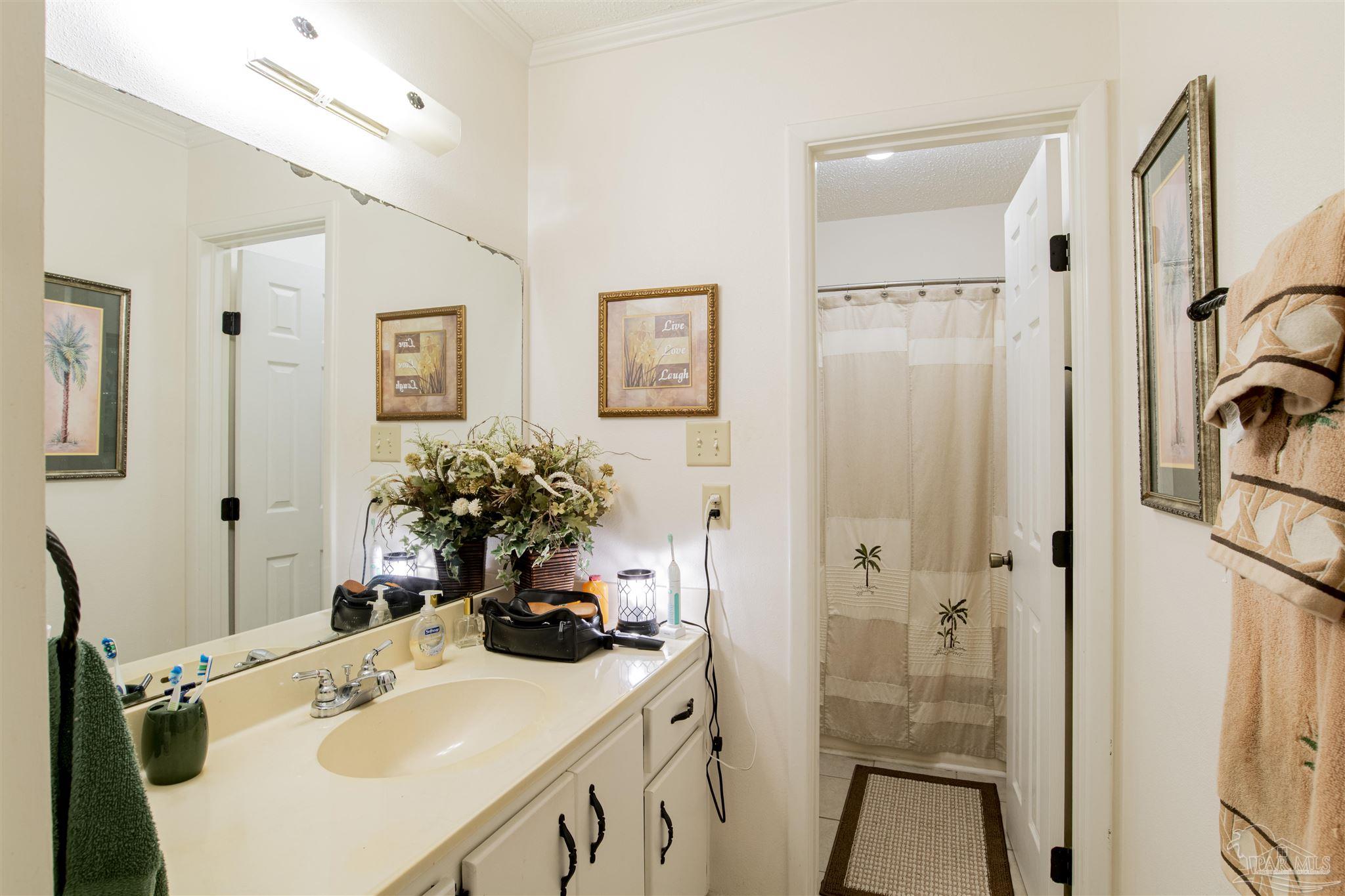 6073 Hilburn Road Pensacola, FL 32504 - Photo 14 of 22 Gallery Image 14