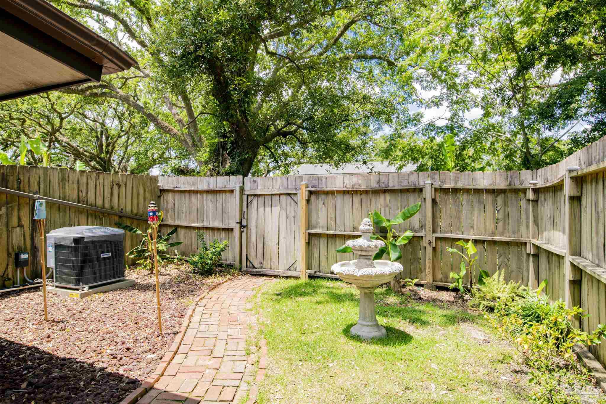 6073 Hilburn Road Pensacola, FL 32504 - Photo 21 of 22 Gallery Image 21