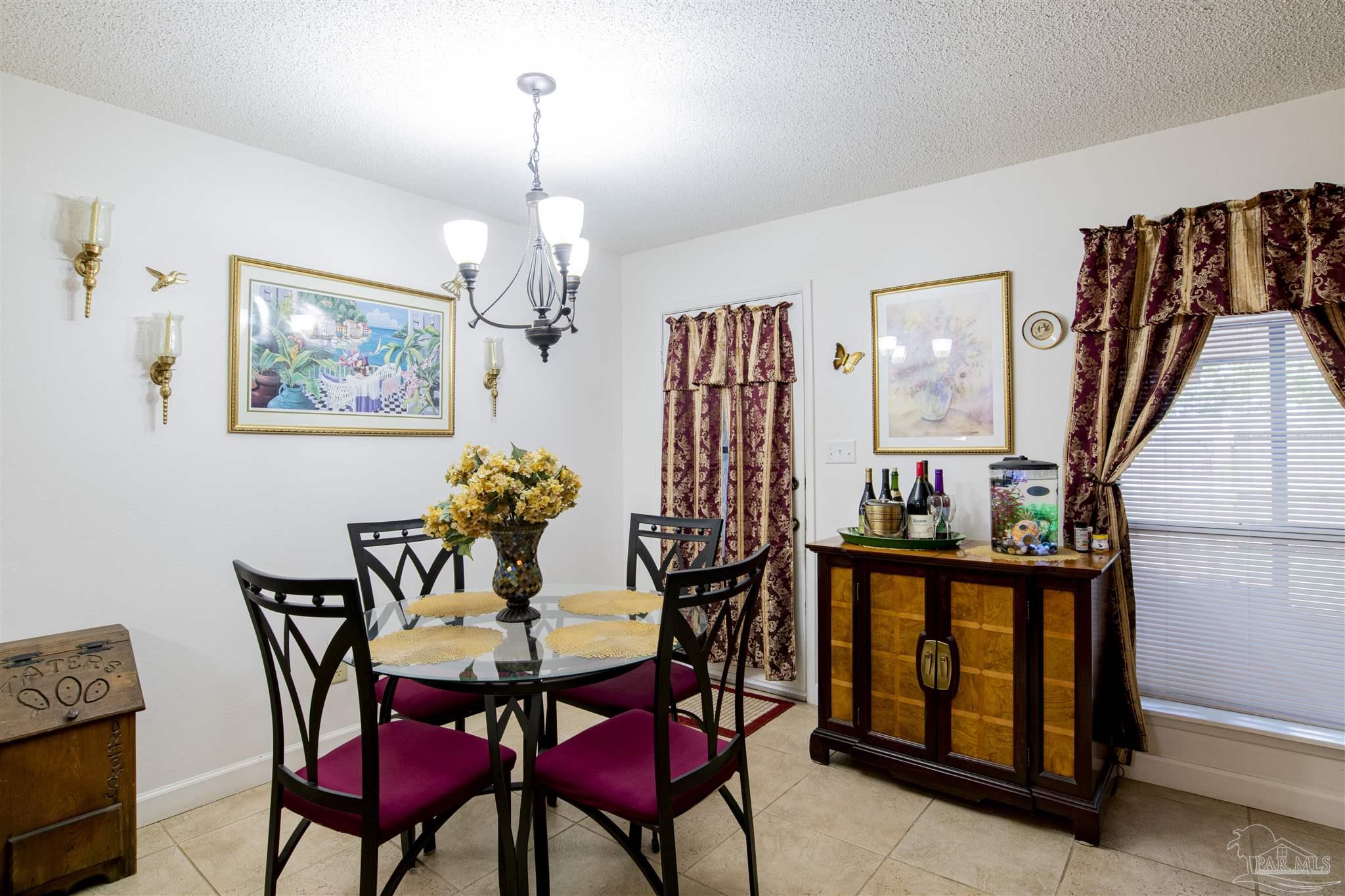 6073 Hilburn Road Pensacola, FL 32504 - Photo 10 of 22 Gallery Image 10