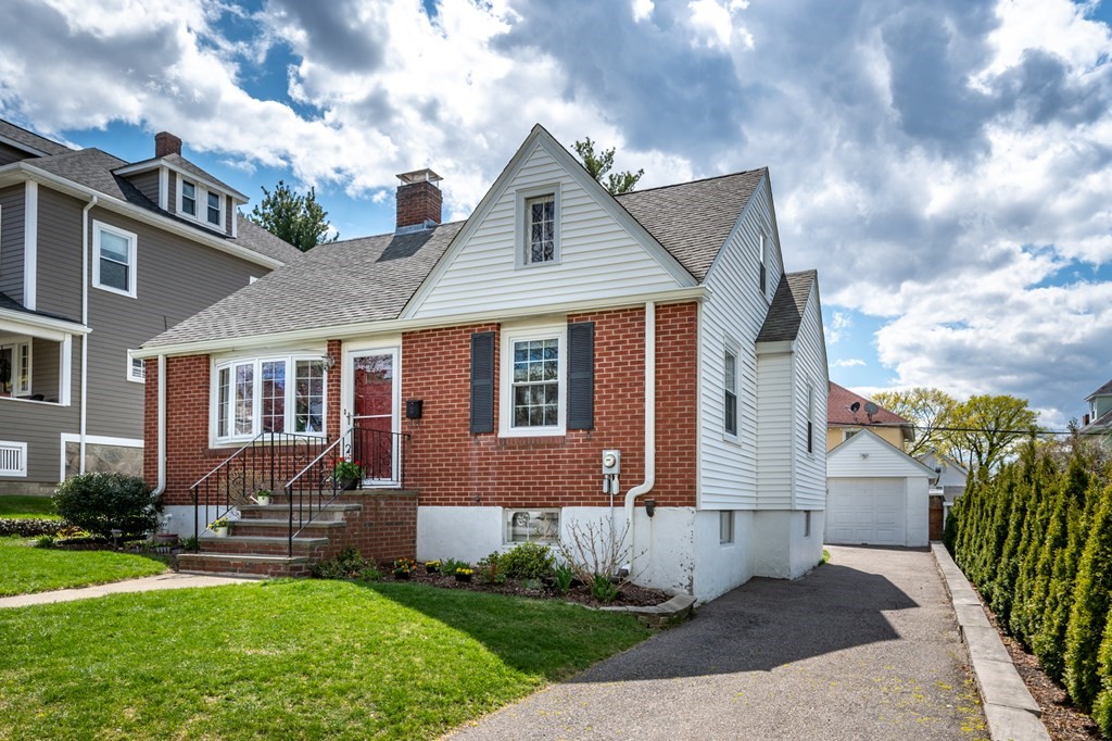 76 Greaton Road Boston, MA 02132 - Photo 3 of 20 Gallery Image 3