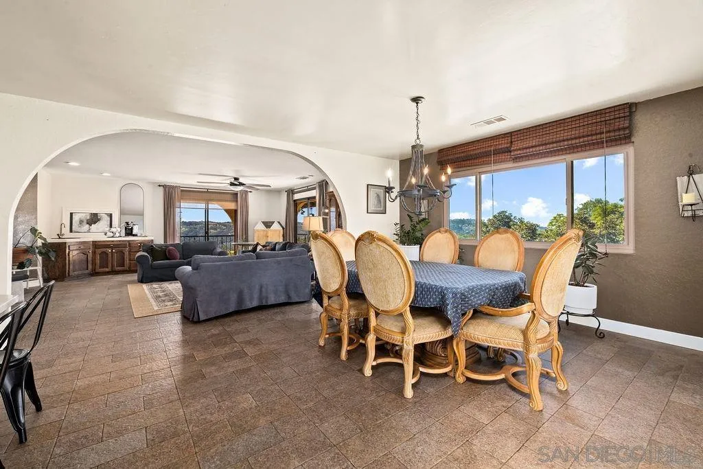 11725 Sierra Rojo Road Valley Center, CA 92082 - Photo 27 of 55 Gallery Image 27