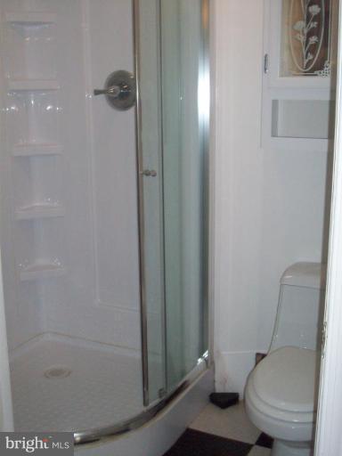 3015 Freeway Halethorpe, MD 21227 - Photo 4 of 6 Bath #1