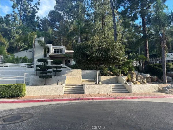 $2,450 | 22800 Hilton Head Drive, Unit 304, Diamond Bar, CA 91765