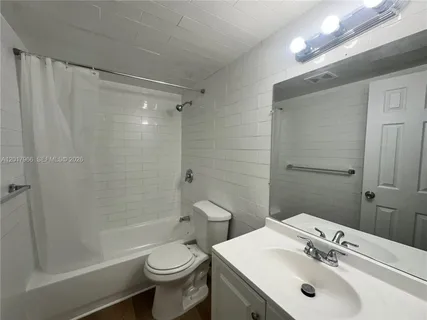 $1,995 | 1400 Northeast 56th Street, Unit 206, Fort Lauderdale, FL 33334