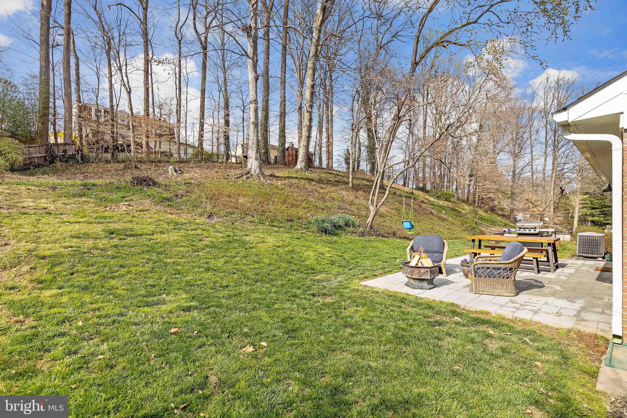 8618 Kerry Lane Springfield, VA 22152 - Photo 7 of 37 Gallery Image 7