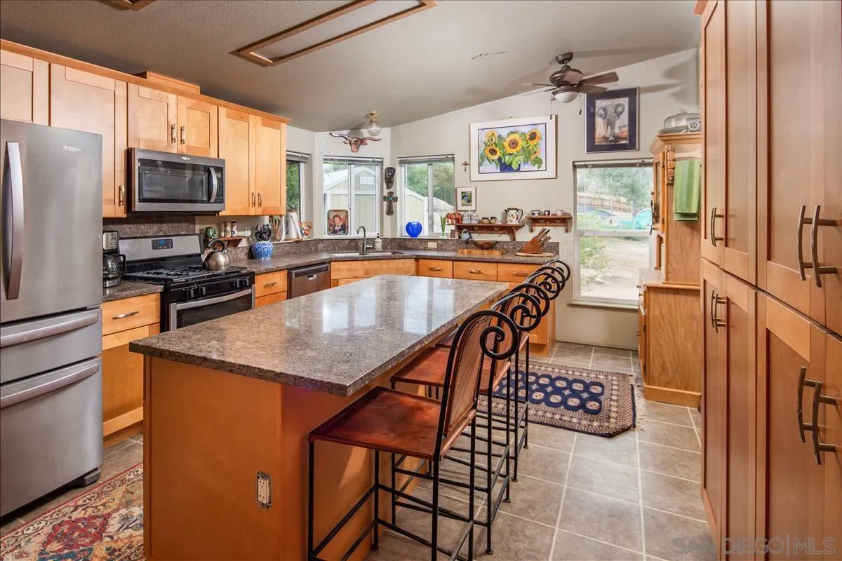 532 Pile Street Ramona, CA 92065 - Photo 3 of 46