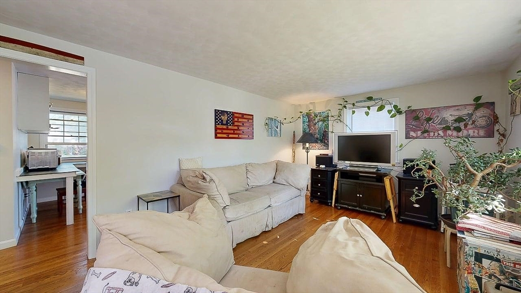 4 Stratton Drive Hudson, MA 01749 - Photo 3 of 27 Gallery Image 3