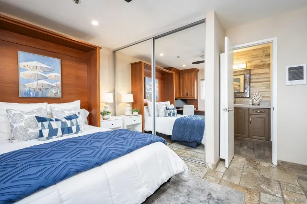 $1,099,000 | 4878 Pescadero Avenue, Unit 102, San Diego, CA 92107