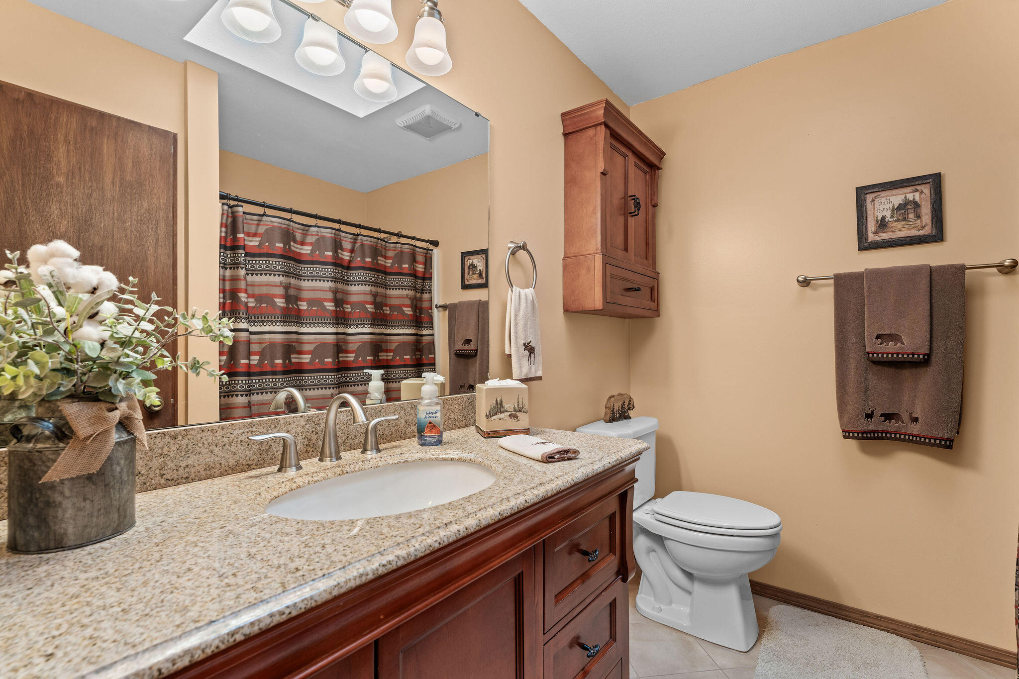 845 Alyeska Point Road Lampe, MO 65681 - Photo 22 of 34 Bathroom