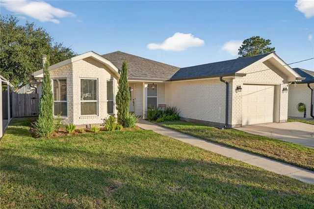 $299,000 | 4228 Indiana Avenue, Kenner, LA 70065