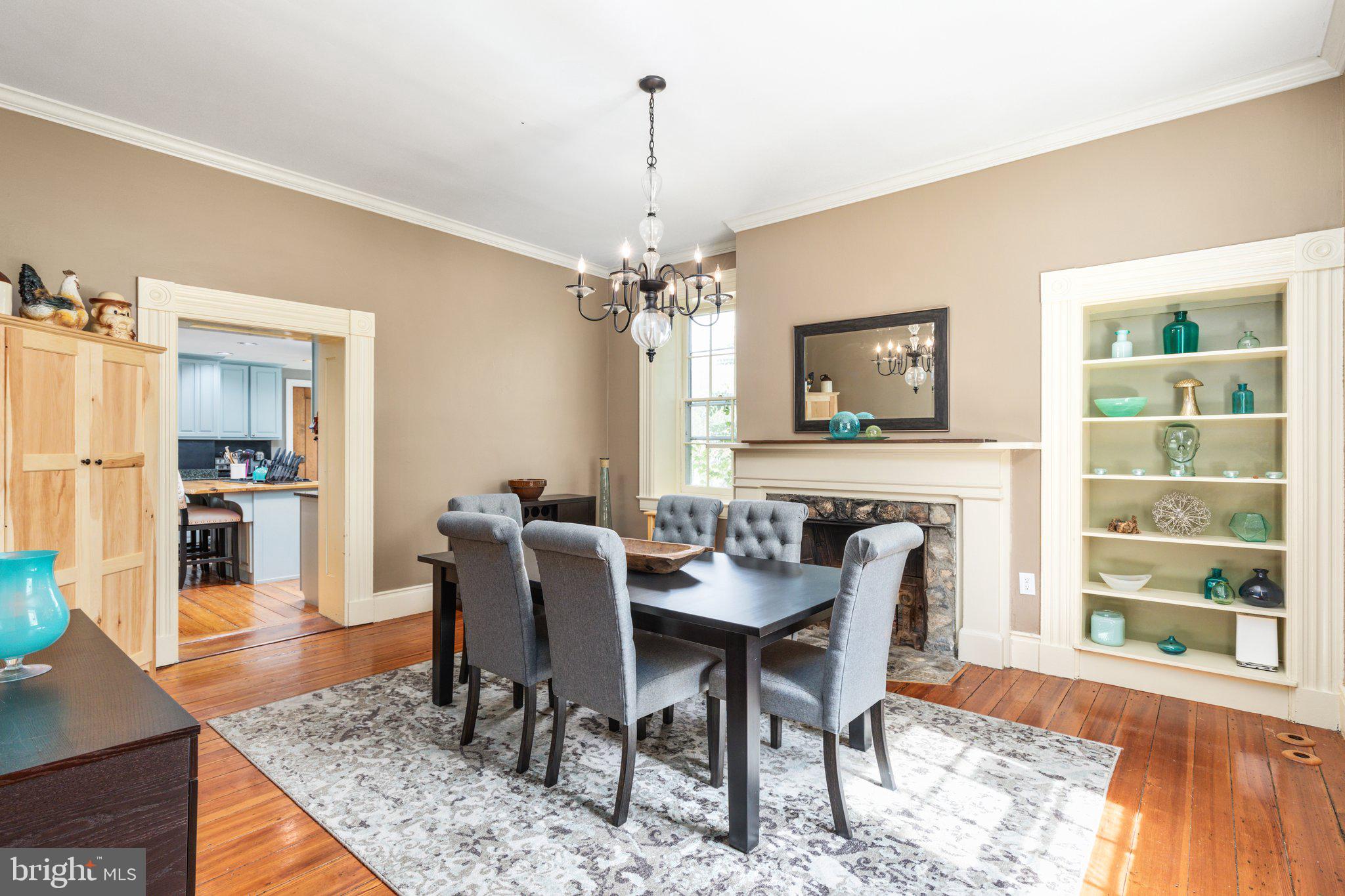 7252 Middle Road Middletown, VA 22645 - Photo 10 of 49 Dining room