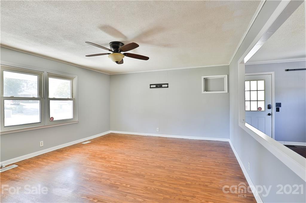 116 Richardson Road Dallas, NC 28034 - Photo 8 of 17 Gallery Image 8