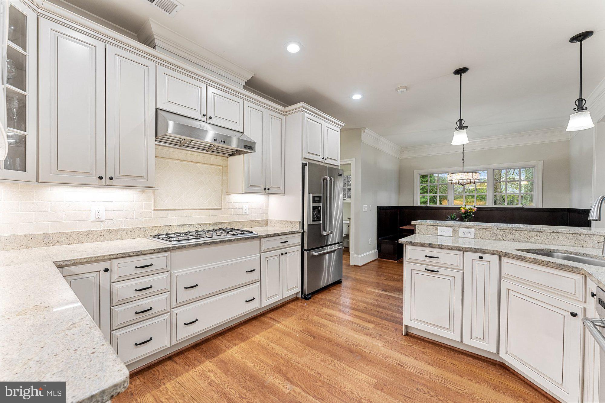 120 Tapawingo Road Southwest Vienna, VA 22180 - Photo 16 of 73 Gallery Image 16