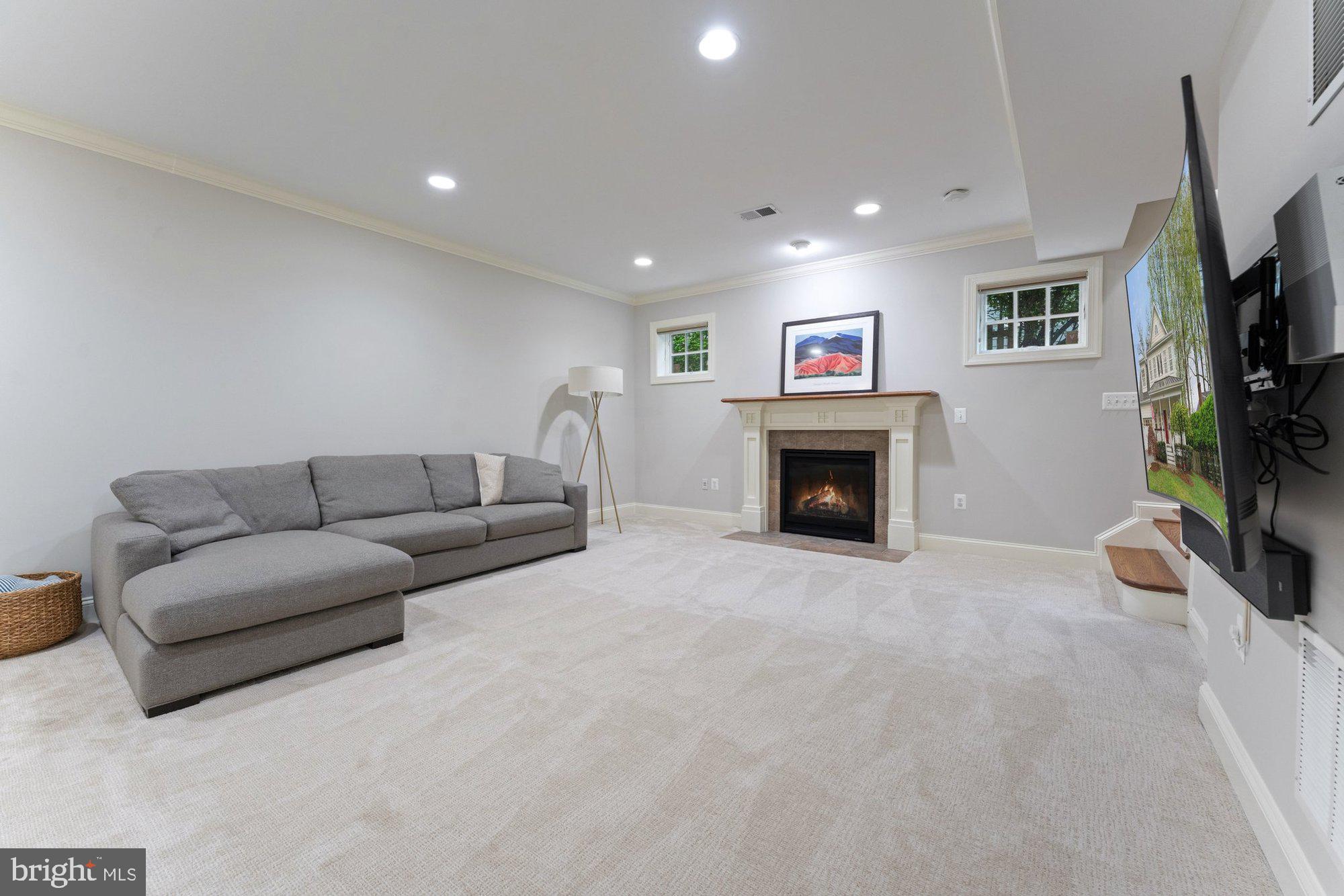 120 Tapawingo Road Southwest Vienna, VA 22180 - Photo 53 of 73 Gallery Image 53