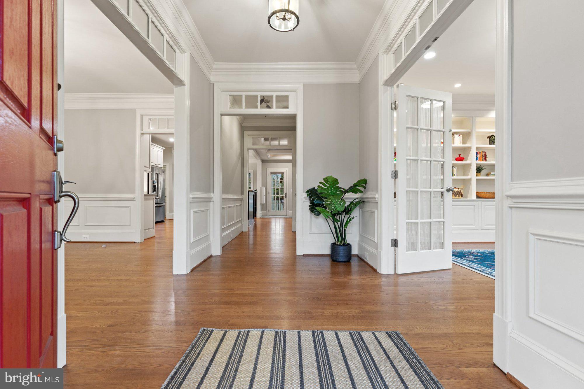120 Tapawingo Road Southwest Vienna, VA 22180 - Photo 6 of 73 Gallery Image 6