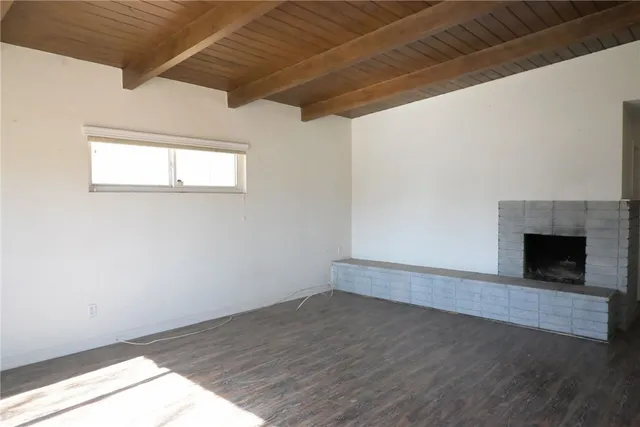 $350,000 | 16300 Live Oak Street, Hesperia, CA 92345