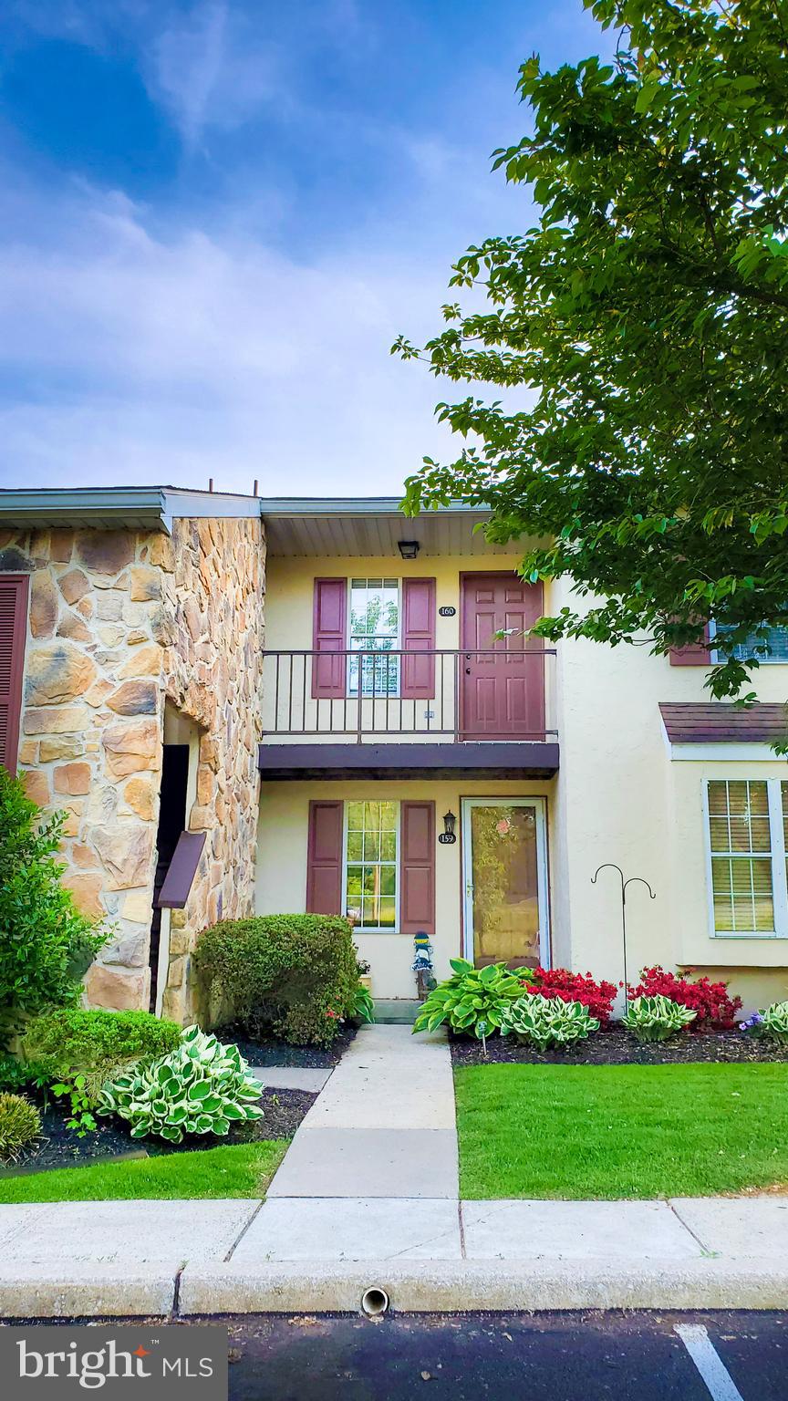 160 Valley Stream Circle Chesterbrook, PA 19087 - Photo 2 of 41