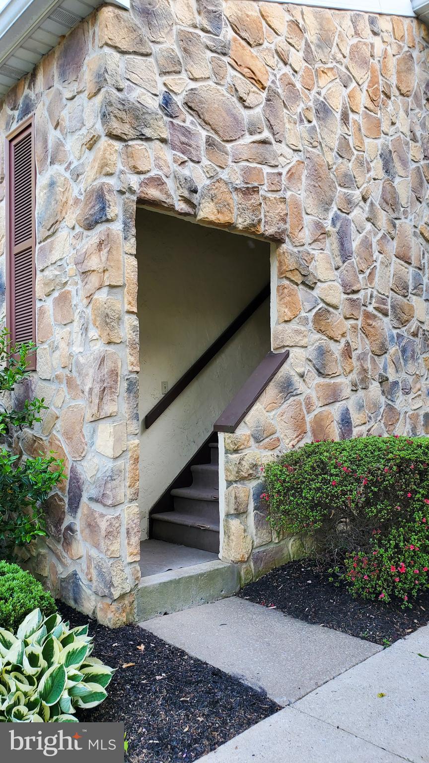 160 Valley Stream Circle Chesterbrook, PA 19087 - Photo 4 of 41
