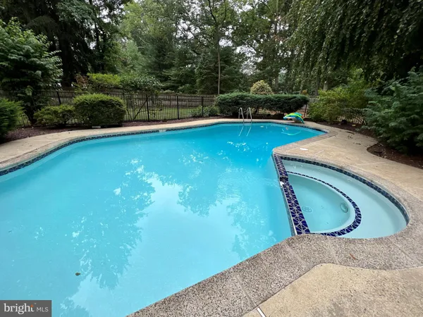 $1,150,000 | 4 Hawk Drive, Princeton Junction, NJ 08550