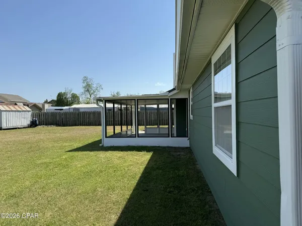 $2,400 | 101 Saratoga Place, Lynn Haven, FL 32444