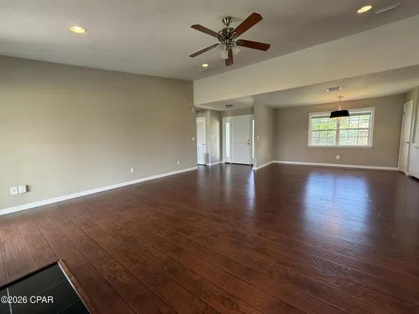 $2,400 | 101 Saratoga Place, Lynn Haven, FL 32444