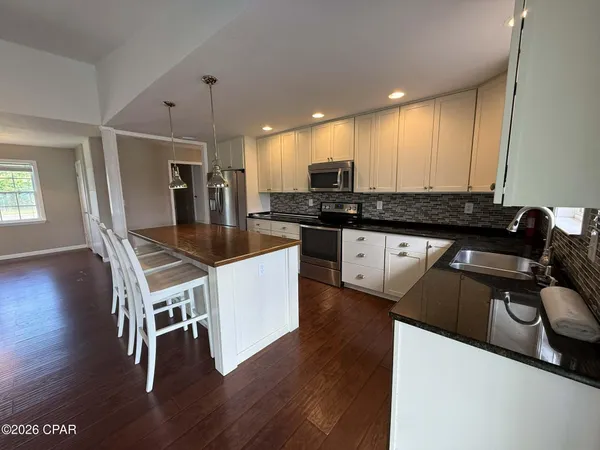 $2,400 | 101 Saratoga Place, Lynn Haven, FL 32444