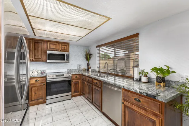 $485,000 | 3215 West Paradise Lane, Phoenix, AZ 85053