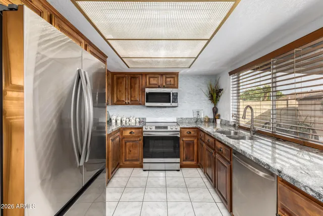 $485,000 | 3215 West Paradise Lane, Phoenix, AZ 85053