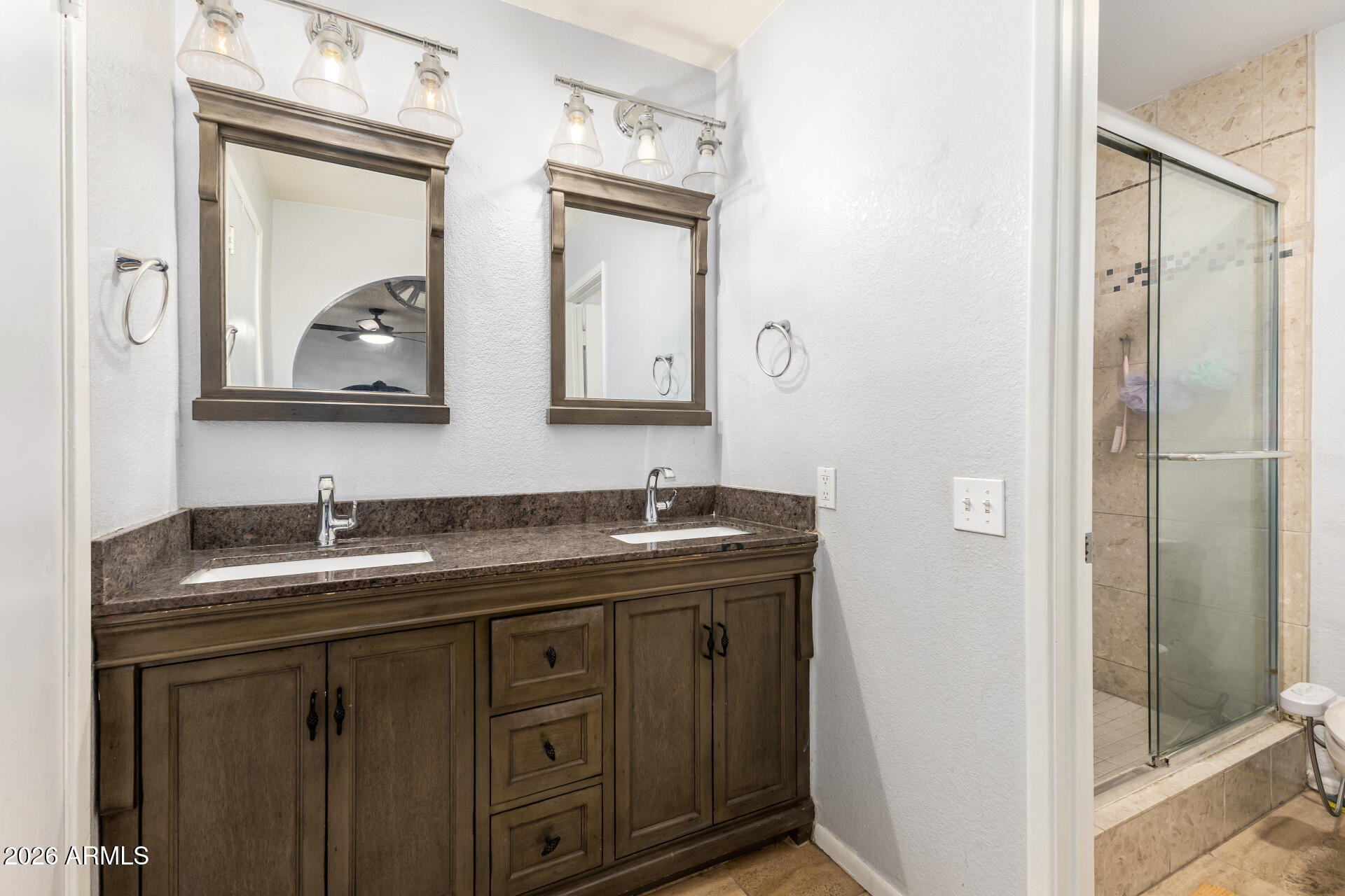 3215 West Paradise Lane Phoenix, AZ 85053 - Photo 18 of 34 18 - Paradise