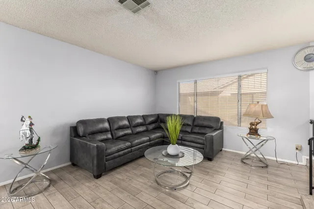 $485,000 | 3215 West Paradise Lane, Phoenix, AZ 85053