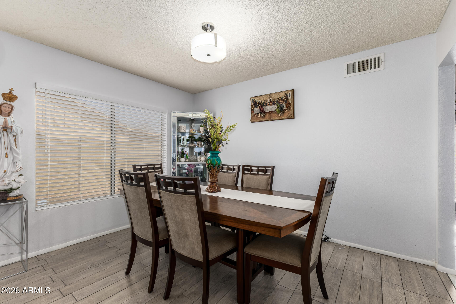 3215 West Paradise Lane Phoenix, AZ 85053 - Photo 7 of 34 10 - Paradise