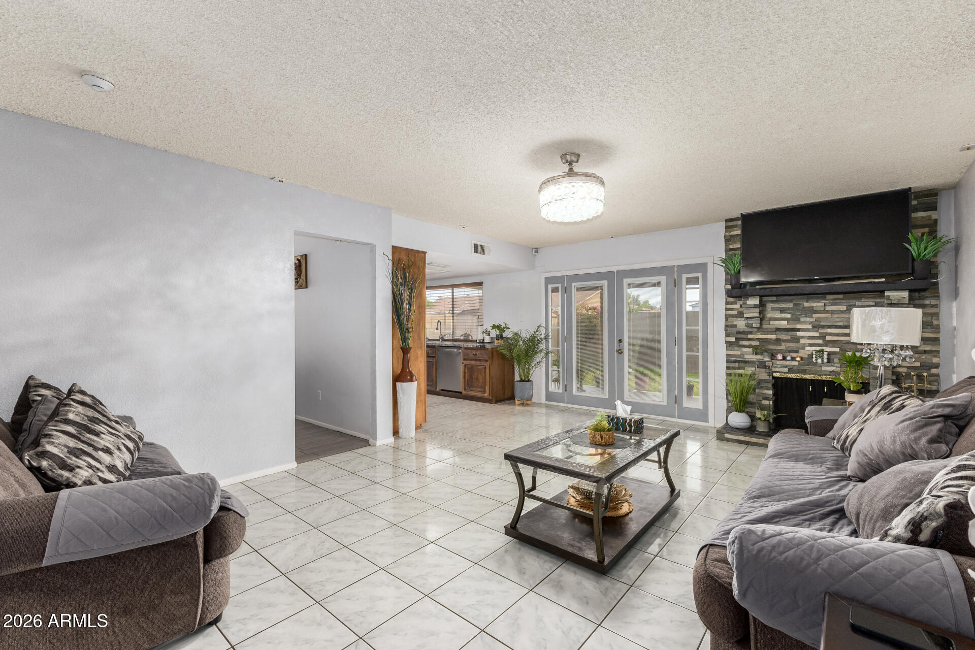 3215 West Paradise Lane Phoenix, AZ 85053 - Photo 9 of 34 05 - Paradise