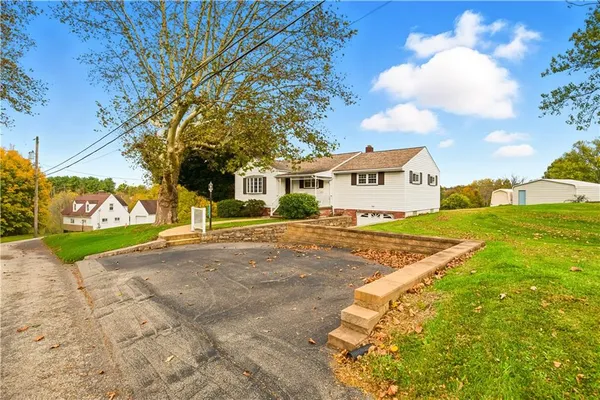 $275,000 | 130 Larkspur Circle, Mount Pleasant, PA 15666