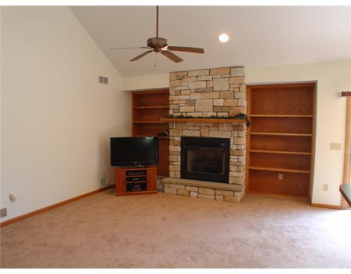 12 Mountain Shadow Road Hopwood, PA 15445 - Photo 3 of 13 Living Room.