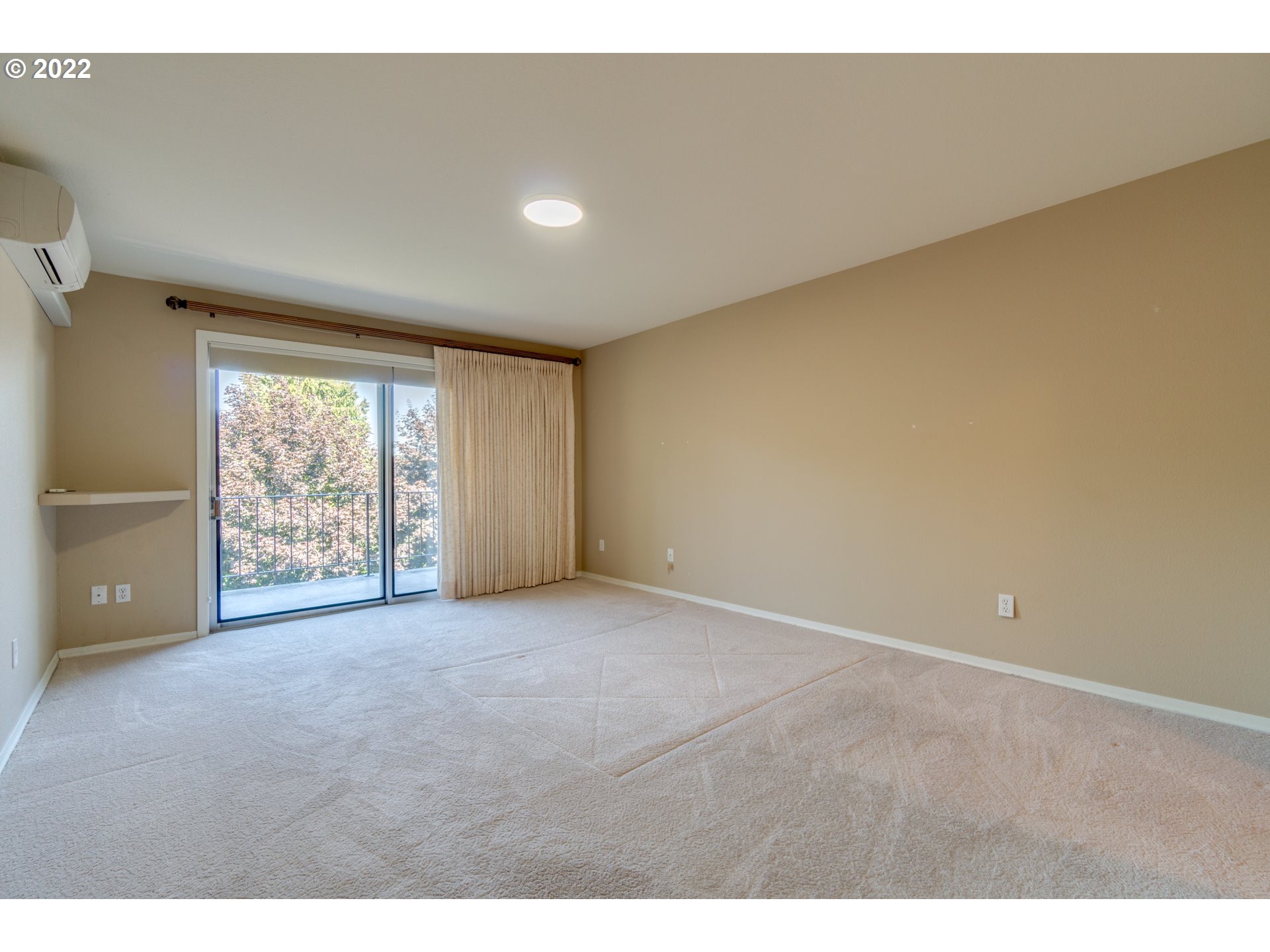 200 Southwest Burnham Road, Unit 405 Lake Oswego, OR 97034 - Photo 12 of 30 Gallery Image 12