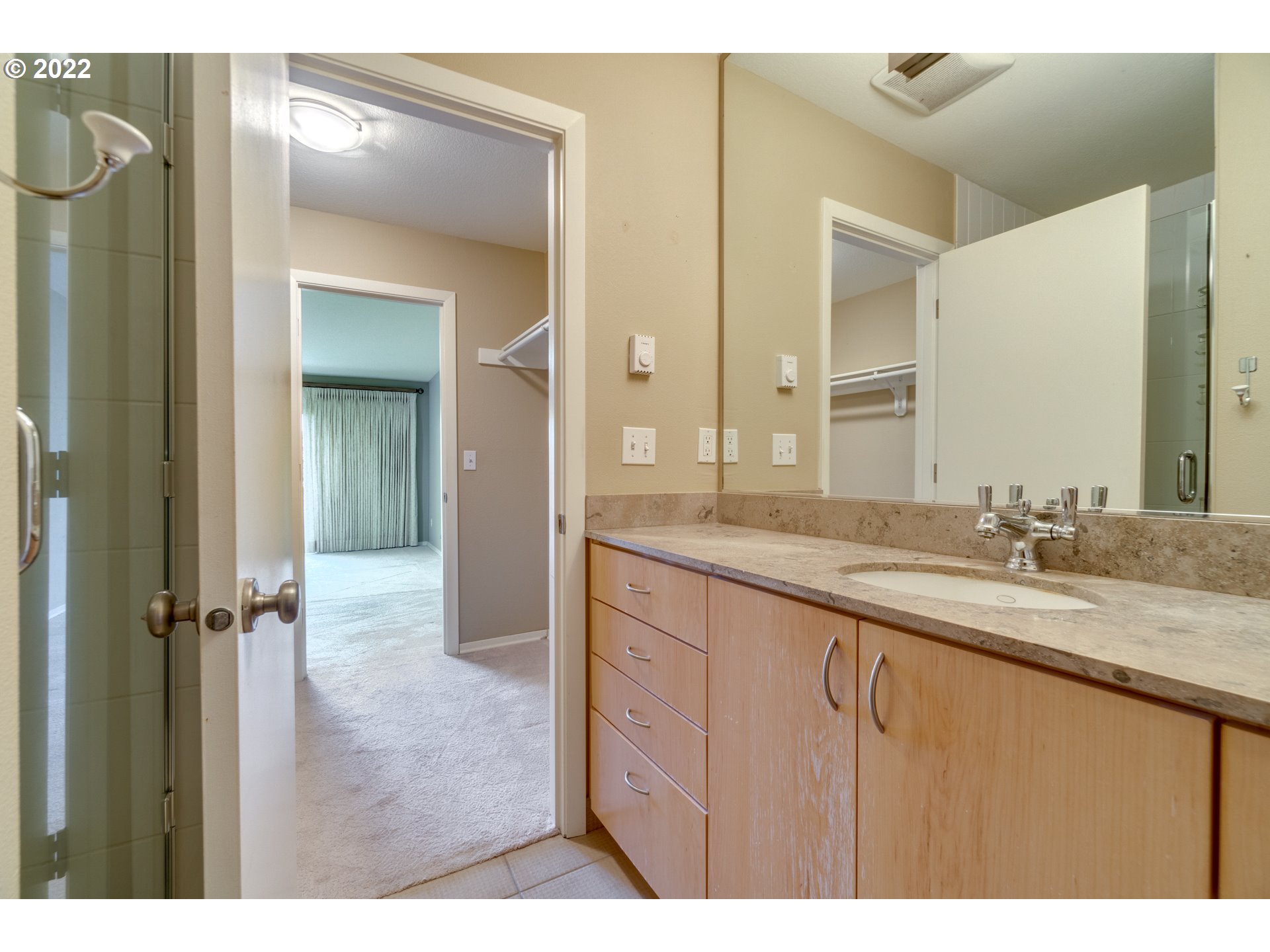 200 Southwest Burnham Road, Unit 405 Lake Oswego, OR 97034 - Photo 14 of 30 Gallery Image 14