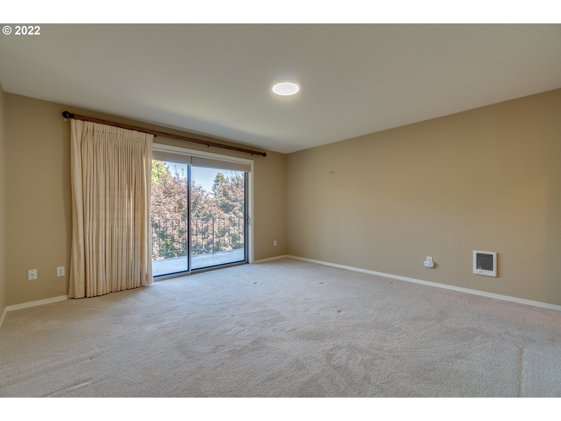 200 Southwest Burnham Road, Unit 405 Lake Oswego, OR 97034 - Photo 17 of 30 Gallery Image 17